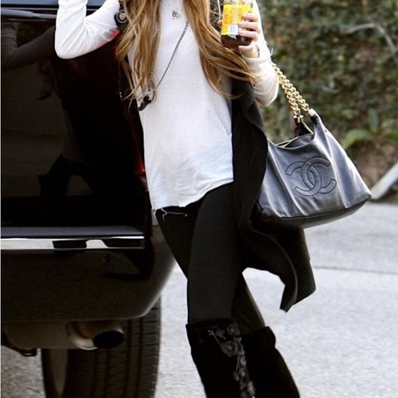 Chanel 2009 CC Logo Thick Chain Black Calfskin Hobo Shoulder - Picture 9 of 12